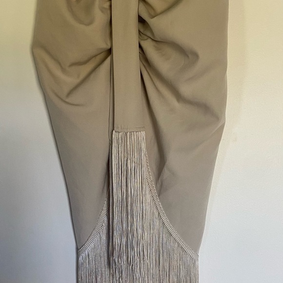 PrettyLittleThing Cream midi tassel midi skirt - Picture 4 of 4